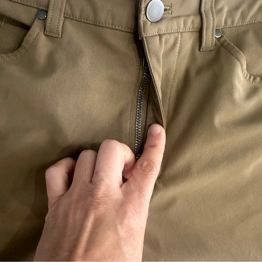 Lululemon ABC Pants Men Sz 32 Brown Slim 5 Pocket Utilitech Chino Stretch Casual